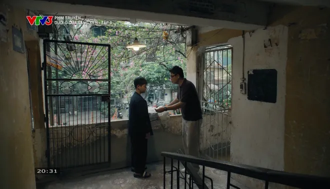 Dưới ô cửa sáng đèn - Tập 9: Sinh từng từ chối lời tỏ tình của Diệu; Nguyệt né tránh bữa tiệc liên hoan- Ảnh 12. Dưới ô cửa sáng đèn - Tập 9: Sinh từng từ chối lời tỏ tình của Diệu; Nguyệt né tránh bữa tiệc liên hoan- Ảnh 12.