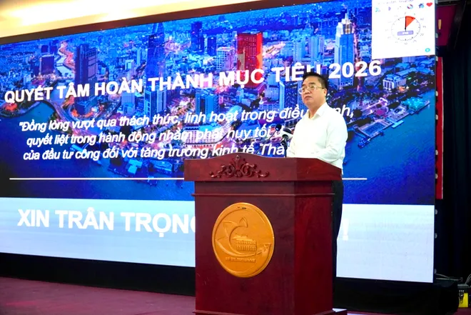 Chủ tịch UBND TP Hồ Chí Minh đặt nguyên tắc "6 rõ", "3 không" thúc đẩy giải ngân đầu tư công- Ảnh 5. Chủ tịch UBND TP Hồ Chí Minh đặt nguyên tắc "6 rõ", "3 không" thúc đẩy giải ngân đầu tư công- Ảnh 5.