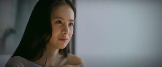 Lời hứa đầu tiên - Tập 16: Livestream tố cáo, Vi Minh đi từ sai lầm này đến sai lầm khác - Ảnh 1.