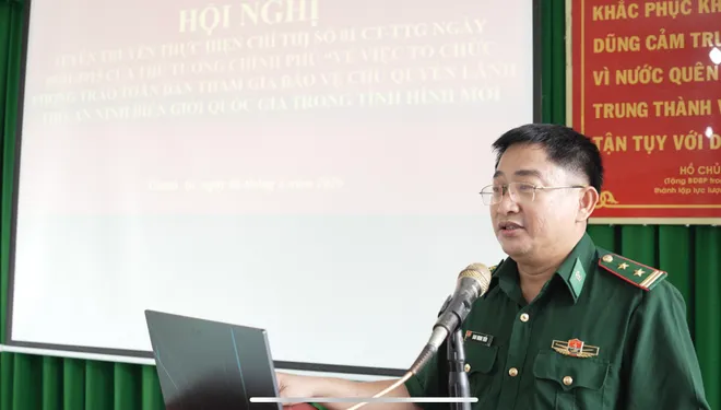 Bộ đội Bi&ecirc;n ph&ograve;ng TP Hồ Ch&iacute; Minh tuy&ecirc;n truyền ph&aacute;p luật, kh&aacute;m bệnh miễn ph&iacute; tại x&atilde; đảo Thạnh An- Ảnh 2.