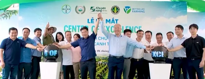 Chuyển giao c&ocirc;ng nghệ canh t&aacute;c bền vững cho sầu ri&ecirc;ng v&agrave; c&agrave; ph&ecirc; T&acirc;y Nguy&ecirc;n- Ảnh 1.