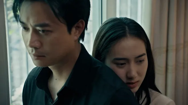 Dưới &ocirc; cửa s&aacute;ng đ&egrave;n - Tập 10: Phản bội vợ, Dương đi qu&aacute; giới hạn với g&aacute;i trẻ- Ảnh 3.
