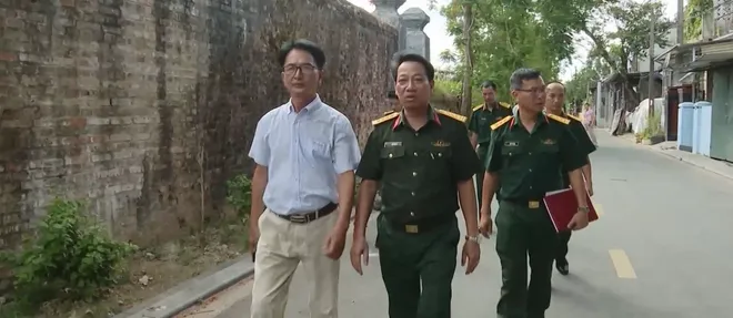 Huế: Khảo sát khu vực nghi có mộ tập thể liệt sĩ- Ảnh 4. Huế: Khảo sát khu vực nghi có mộ tập thể liệt sĩ- Ảnh 4.