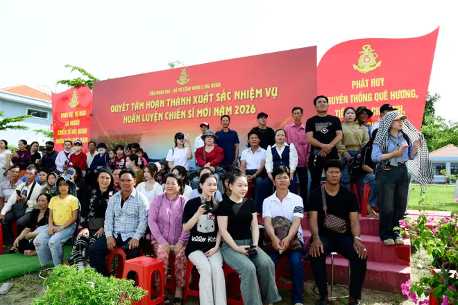 Các đơn vị Hải quân đồng loạt tổ chức Lễ tuyên thệ chiến sĩ mới năm 2026 - Ảnh 16.