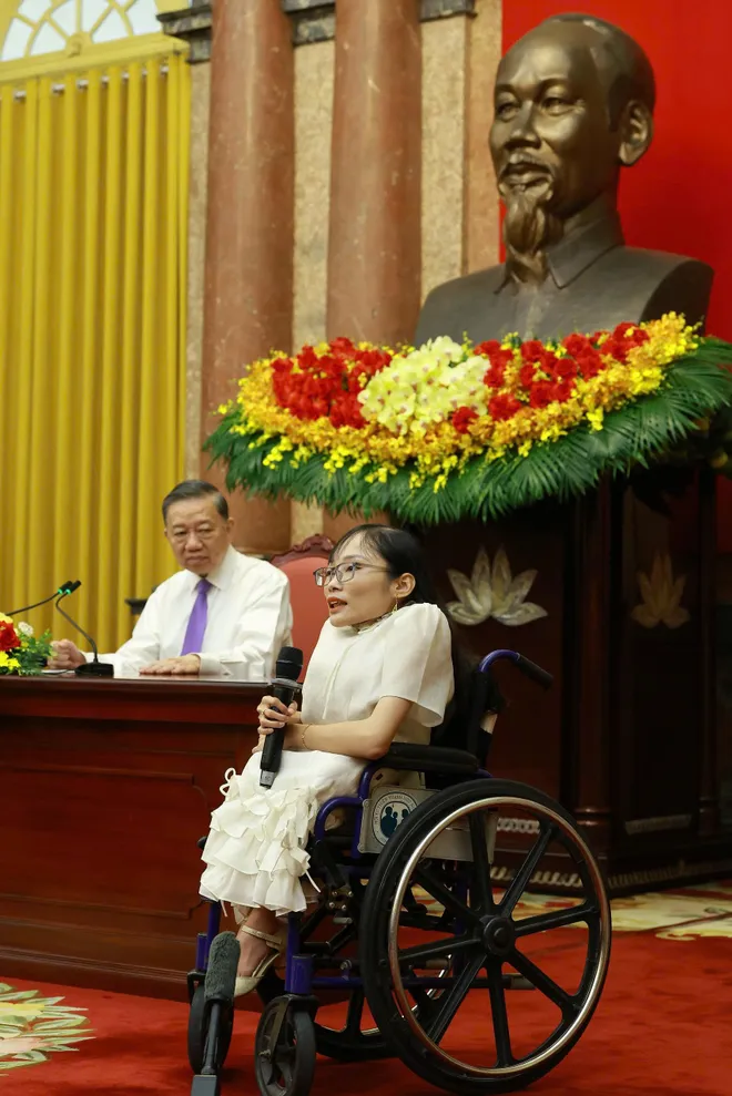 Tổng B&iacute; thư, Chủ tịch nước T&ocirc; L&acirc;m gặp mặt đo&agrave;n đại biểu chương tr&igrave;nh Việc tử tế - Ảnh 13.
