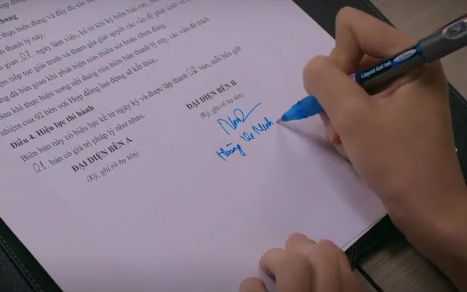 Lời hứa đầu ti&ecirc;n - Tập 17: Bố Vi Minh b&aacute;n nh&agrave; lấy 3 tỷ đền b&ugrave; hợp đồng, Quỳnh Mai rơi v&agrave;o v&ograve;ng lao l&yacute;- Ảnh 6.