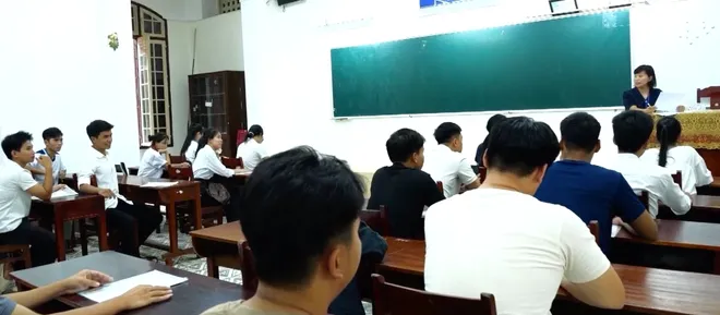 Hơn 1,2 triệu th&iacute; sinh tr&ecirc;n cả nước ho&agrave;n th&agrave;nh 
Kỳ thi tốt nghiệp THPT năm 2026- Ảnh 2.