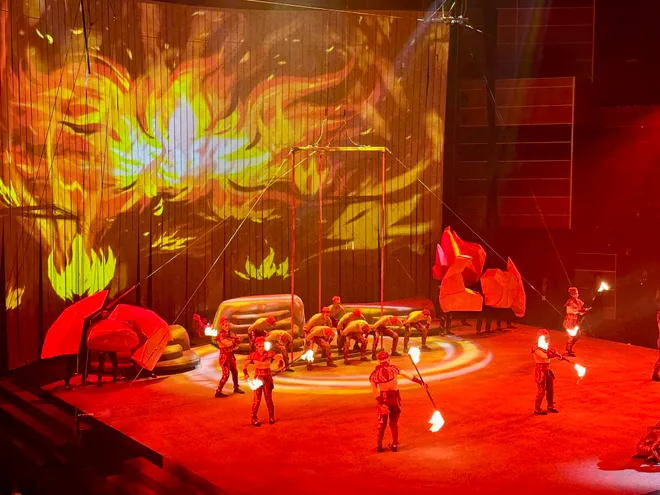 TP Hồ Chí Minh khởi động chuỗi sự kiện văn hóa nghệ thuật kỷ niệm 50 năm mang tên Bác- Ảnh 2. TP Hồ Chí Minh khởi động chuỗi sự kiện văn hóa nghệ thuật kỷ niệm 50 năm mang tên Bác- Ảnh 2.