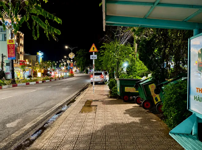 Đ&agrave; Lạt khẩn trương thu gom r&aacute;c tồn đọng- Ảnh 7.