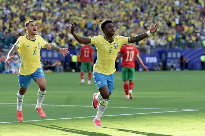 Brazil hy vọng chấm dứt 24 năm chờ đợi vinh quang tại World Cup: Áp lực chưa bao giờ lớn đến thế - Ảnh 3.