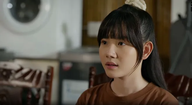 Phía bên kia thành phố - Tập 12: Bà Xuân hiểu lầm Tuyết Lan là bạn gái Khuê- Ảnh 5. Phía bên kia thành phố - Tập 12: Bà Xuân hiểu lầm Tuyết Lan là bạn gái Khuê- Ảnh 5.