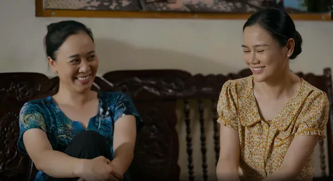 Phía bên kia thành phố - Tập 12: Bà Xuân hiểu lầm Tuyết Lan là bạn gái Khuê- Ảnh 8. Phía bên kia thành phố - Tập 12: Bà Xuân hiểu lầm Tuyết Lan là bạn gái Khuê- Ảnh 8.