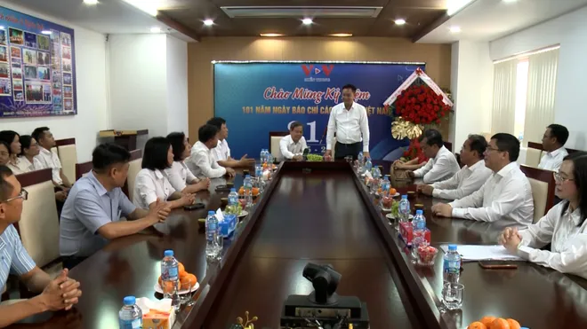 Uỷ viên Trung ương Đảng, Bí thư Thành ủy Đà Nẵng Lê Ngọc Quang chúc mừng các cơ quan báo chí- Ảnh 1. Uỷ viên Trung ương Đảng, Bí thư Thành ủy Đà Nẵng Lê Ngọc Quang chúc mừng các cơ quan báo chí- Ảnh 1.