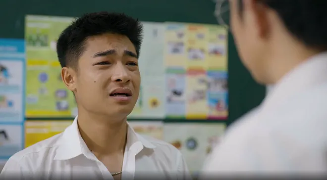 Ph&iacute;a b&ecirc;n kia th&agrave;nh phố - Tập 13: Gia đ&igrave;nh Th&aacute;i đ&ograve;i kỷ luật Cương, Khu&ecirc; tung bằng chứng bị &ldquo;Th&aacute;i tử&rdquo; bạo lực học đường - Ảnh 11.