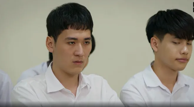 Ph&iacute;a b&ecirc;n kia th&agrave;nh phố - Tập 13: Gia đ&igrave;nh Th&aacute;i đ&ograve;i kỷ luật Cương, Khu&ecirc; tung bằng chứng bị &ldquo;Th&aacute;i tử&rdquo; bạo lực học đường - Ảnh 4.