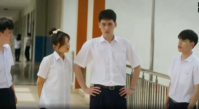 Ph&iacute;a b&ecirc;n kia th&agrave;nh phố - Tập 13: Gia đ&igrave;nh Th&aacute;i đ&ograve;i kỷ luật Cương, Khu&ecirc; tung bằng chứng bị &ldquo;Th&aacute;i tử&rdquo; bạo lực học đường - Ảnh 5.