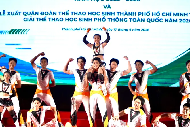 Học sinh TP Hồ Ch&iacute; Minh x&aacute;c lập kỷ lục tại Hội thi Thể dục thể thao- Ảnh 5.