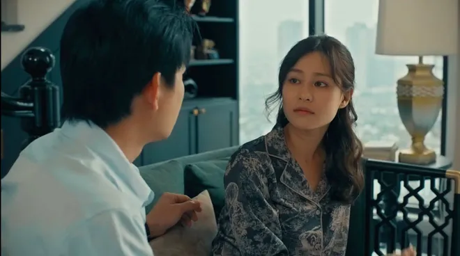 Dưới &ocirc; cửa s&aacute;ng đ&egrave;n - Tập 15: Đau l&ograve;ng với lời th&uacute; tội ngoại t&igrave;nh của chồng, Diệu thẫn thờ bỏ nh&agrave; đi lang thang- Ảnh 8.