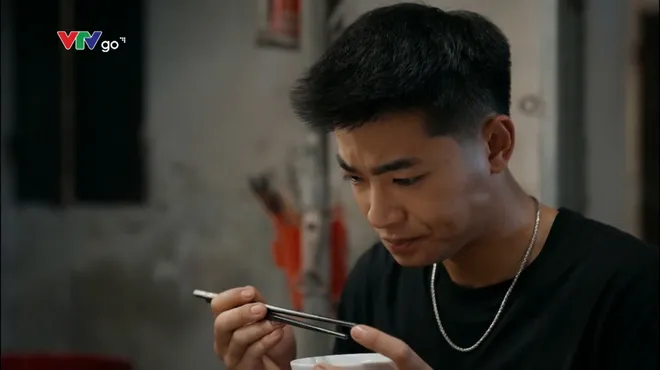 Ph&iacute;a b&ecirc;n kia th&agrave;nh phố - Tập 15: Khu&ecirc; sốc khi ph&aacute;t hiện anh trai Tuyết Lan l&agrave; kẻ từng bắt nạt m&igrave;nh - Ảnh 4.
