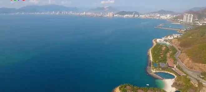 Người dân Khánh Hòa nói tiếng Anh: Đòn bẩy vươn tầm hội nhập- Ảnh 9. Người dân Khánh Hòa nói tiếng Anh: Đòn bẩy vươn tầm hội nhập- Ảnh 9.