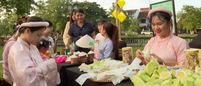 Ng&agrave;y hội sen Huế với nhiều hoạt động đặc sắc- Ảnh 4.