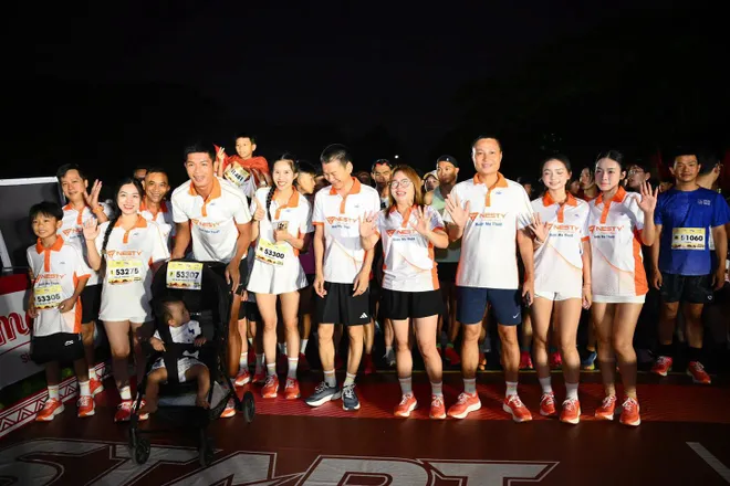 S&aacute;ng nay (21/6), giải chạy Bu&ocirc;n Ma Thuột Robusta Half Marathon VTV8 2026 đ&atilde; ch&iacute;nh thức diễn ra- Ảnh 17.