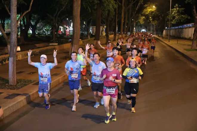 S&aacute;ng nay (21/6), giải chạy Bu&ocirc;n Ma Thuột Robusta Half Marathon VTV8 2026 đ&atilde; ch&iacute;nh thức diễn ra- Ảnh 27.