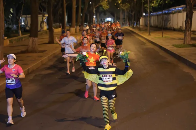 S&aacute;ng nay (21/6), giải chạy Bu&ocirc;n Ma Thuột Robusta Half Marathon VTV8 2026 đ&atilde; ch&iacute;nh thức diễn ra- Ảnh 24.