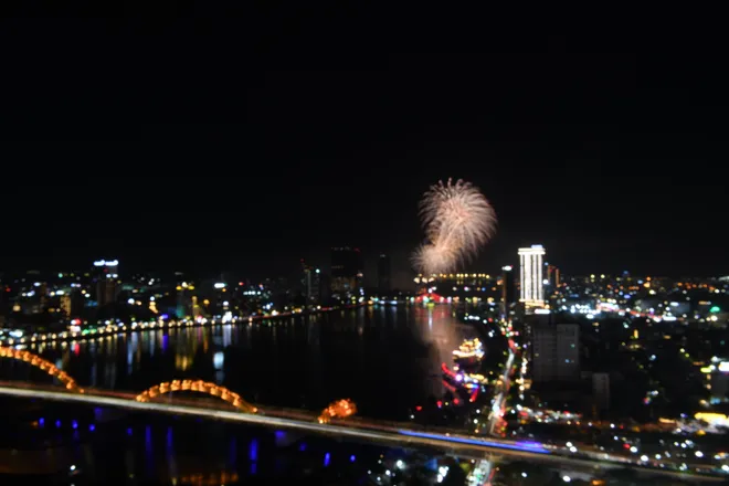 Bứt ph&aacute; giới hạn của nghệ thuật ph&aacute;o hoa trong đ&ecirc;m thi thứ 4 DIFF 2026- Ảnh 2.