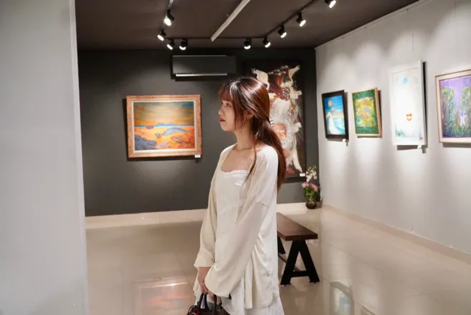 Những giấc mơ kh&ocirc;ng tuổi tr&ecirc;n gi&aacute; vẽ - Ảnh 12.