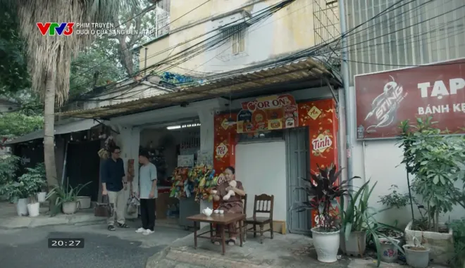 Dưới &ocirc; cửa s&aacute;ng đ&egrave;n - Tập 18: Diệu v&agrave; Dương đồng thuận ly h&ocirc;n; bạn trai V&acirc;n lấy trộm v&agrave;ng của Sinh - Ảnh 9.