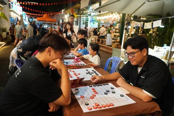 Những sắc m&agrave;u kh&aacute;c biệt ở &ldquo;th&agrave;nh phố kh&ocirc;ng ngủ&rdquo;- Ảnh 7.