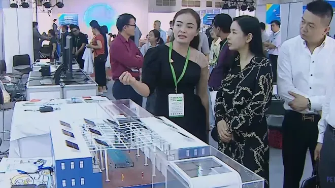 Th&uacute;c đẩy chuyển đổi xanh trong lĩnh vực năng lượng - m&ocirc;i trường- Ảnh 1.