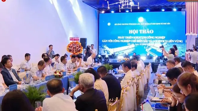 Hội thảo ph&aacute;t triển khu, cụm c&ocirc;ng nghiệp gắn với logistic- Ảnh 1.