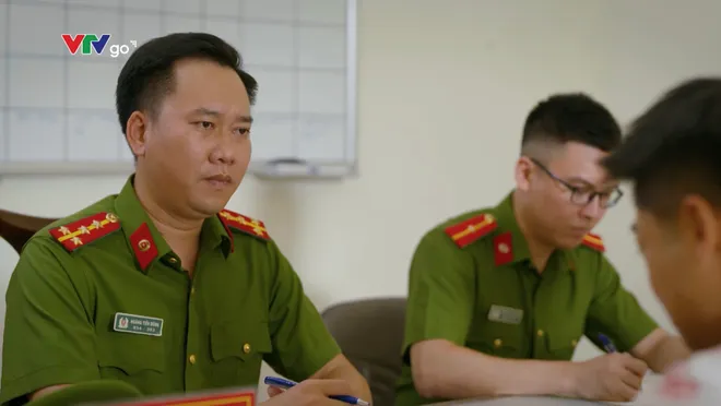 Ph&iacute;a b&ecirc;n kia th&agrave;nh phố (Tập 20): Khu&ecirc; vẫn chưa qua nguy kịch, Cương đối mặt &aacute;p lực từ nhiều ph&iacute;a - Ảnh 1.