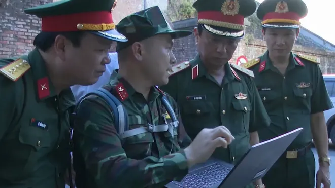 Triển khai thiết bị radar xuy&ecirc;n đất t&igrave;m kiếm h&agrave;i cốt liệt sĩ- Ảnh 2.