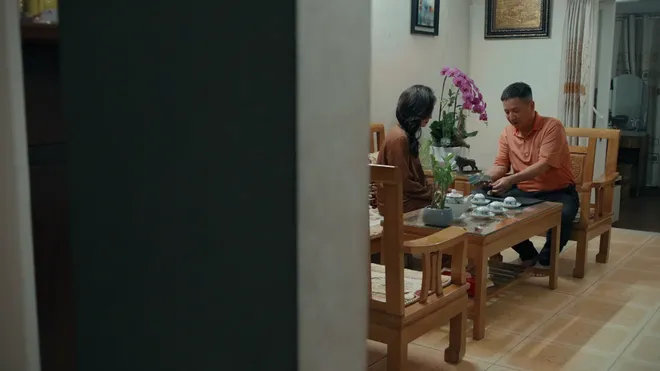 Dưới &ocirc; cửa s&aacute;ng đ&egrave;n - Tập 20: Bố vợ đau quặn l&ograve;ng khi con rể n&oacute;i l&yacute; do ly h&ocirc;n - Ảnh 3.