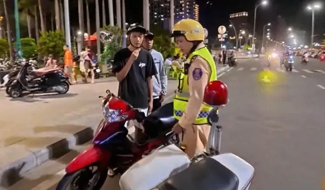Gia Lai: Xuyên đêm xử lý thanh, thiếu niên vi phạm giao thông- Ảnh 5. Gia Lai: Xuyên đêm xử lý thanh, thiếu niên vi phạm giao thông- Ảnh 5.
