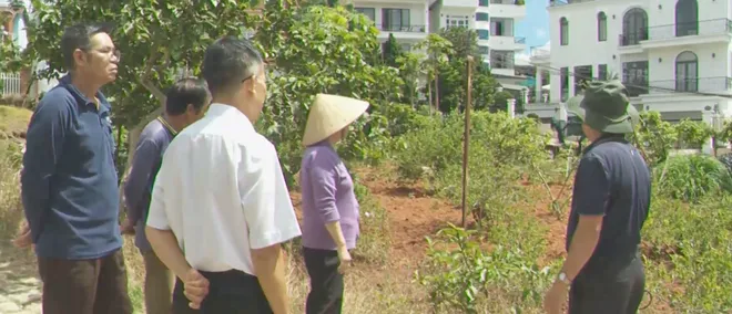 Lâm Đồng: Xét xử vụ tranh chấp đất đai kéo dài
hơn 20 năm- Ảnh 2. Lâm Đồng: Xét xử vụ tranh chấp đất đai kéo dài
hơn 20 năm- Ảnh 2.
