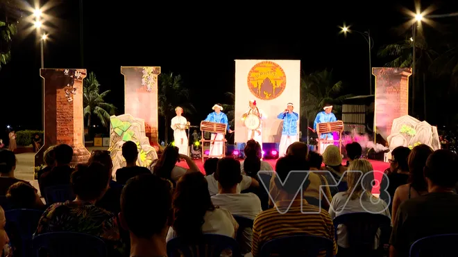 Về miền Di sản Chăm: Thanh âm di sản giữa không gian biển Khánh Hòa- Ảnh 1. Về miền Di sản Chăm: Thanh âm di sản giữa không gian biển Khánh Hòa- Ảnh 1.