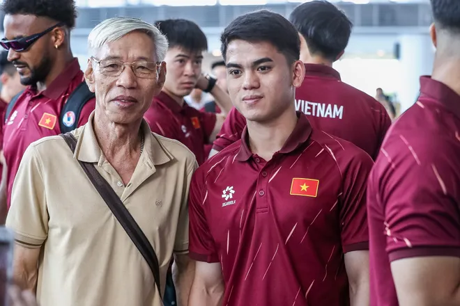 Đội tuyển Việt Nam lên đường sang Hàn Quốc tập huấn, chuẩn bị cho ASEAN Cup 2026- Ảnh 3. Đội tuyển Việt Nam lên đường sang Hàn Quốc tập huấn, chuẩn bị cho ASEAN Cup 2026- Ảnh 3.