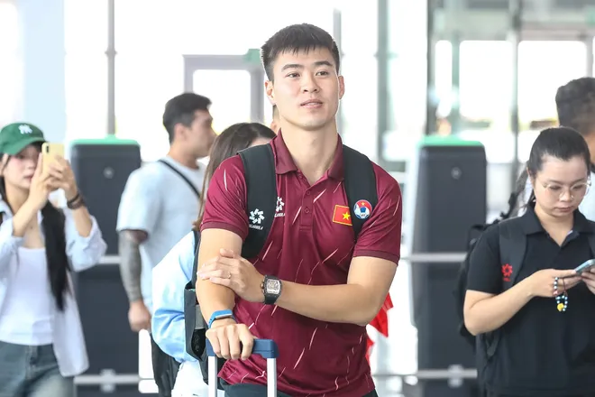 Đội tuyển Việt Nam lên đường sang Hàn Quốc tập huấn, chuẩn bị cho ASEAN Cup 2026- Ảnh 5. Đội tuyển Việt Nam lên đường sang Hàn Quốc tập huấn, chuẩn bị cho ASEAN Cup 2026- Ảnh 5.