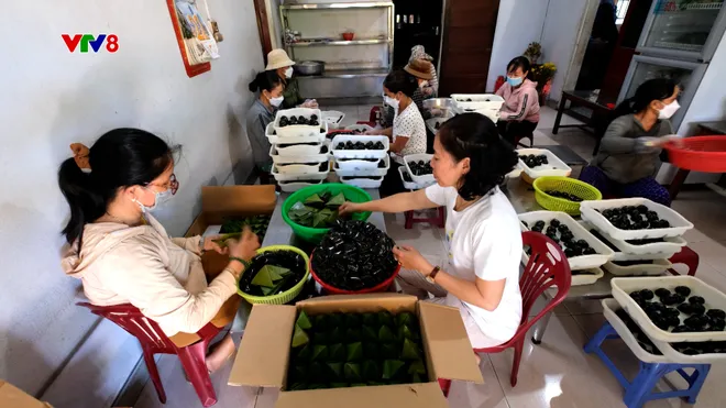 Bánh ít lá gai Bình Định: Giá trị văn hóa từ món ăn đặc sản bản địa- Ảnh 4. Bánh ít lá gai Bình Định: Giá trị văn hóa từ món ăn đặc sản bản địa- Ảnh 4.