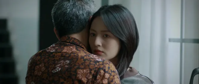 Lửa trắng - Tập 6: Con gái mới tìm được của trùm ma tuý là công an chìm- Ảnh 3.