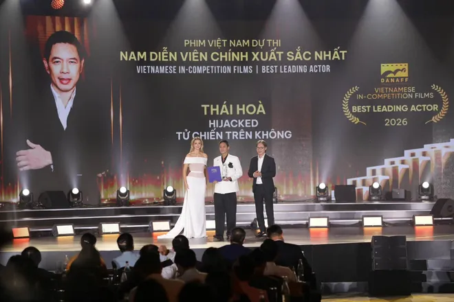 Lễ Bế mạc v&agrave; Trao giải LHP Ch&acirc;u &Aacute; Đ&agrave; Nẵng lần thứ IV: Đ&ecirc;m vinh danh rực rỡ v&agrave; cảm x&uacute;c của điện ảnh Ch&acirc;u &Aacute;- Ảnh 15.