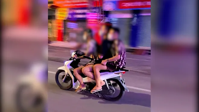 Thanh Hoá: Gia tăng thanh thiếu niên vi phạm trật tự giao thông- Ảnh 2. Thanh Hoá: Gia tăng thanh thiếu niên vi phạm trật tự giao thông- Ảnh 2.