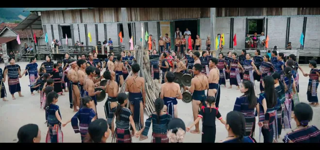 Trời cao nguyên xanh - Tập 1: Lực lượng an ninh bắt giữ một số đối tượng liên quan vụ đốt nhà và nổ kho bạc - Ảnh 7.
