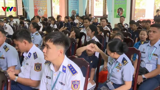 Giao lưu giữa Cảnh sát biển Việt Nam và lực lượng bảo vệ bờ biển Phillipines- Ảnh 3. Giao lưu giữa Cảnh sát biển Việt Nam và lực lượng bảo vệ bờ biển Phillipines- Ảnh 3.