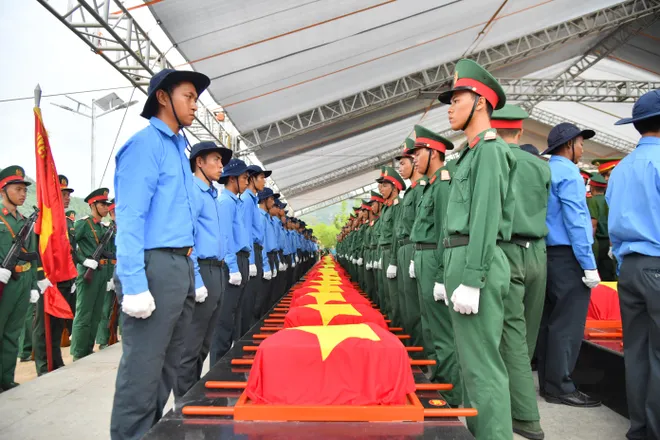An Giang: Tổ chức Lễ viếng, truy điệu và an táng 235 hài cốt liệt sĩ- Ảnh 13.