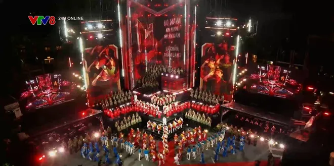 Xúc động Gala nghệ thuật đặc biệt "Tổ quốc bình yên"- Ảnh 2. Xúc động Gala nghệ thuật đặc biệt "Tổ quốc bình yên"- Ảnh 2.